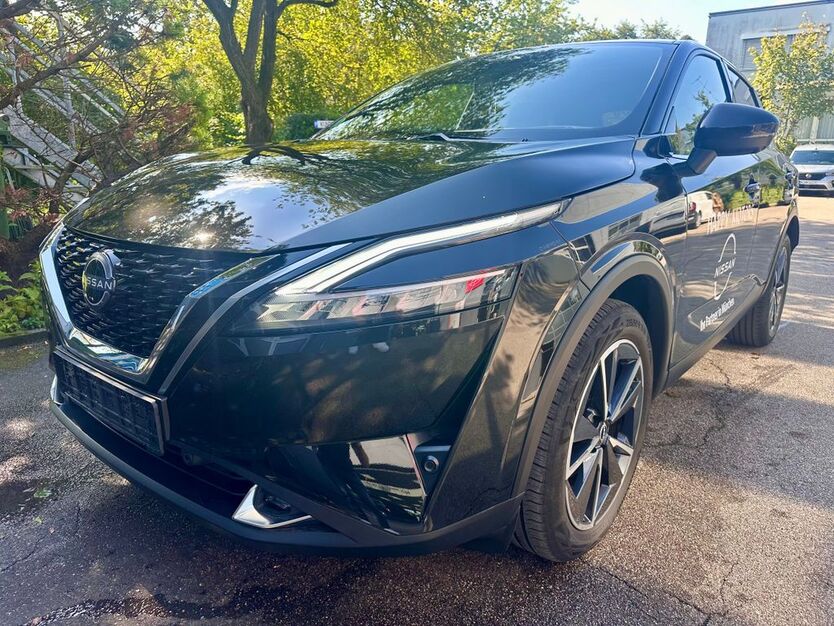 Nissan Qashqai 8.000 km 33.900 € München 81549