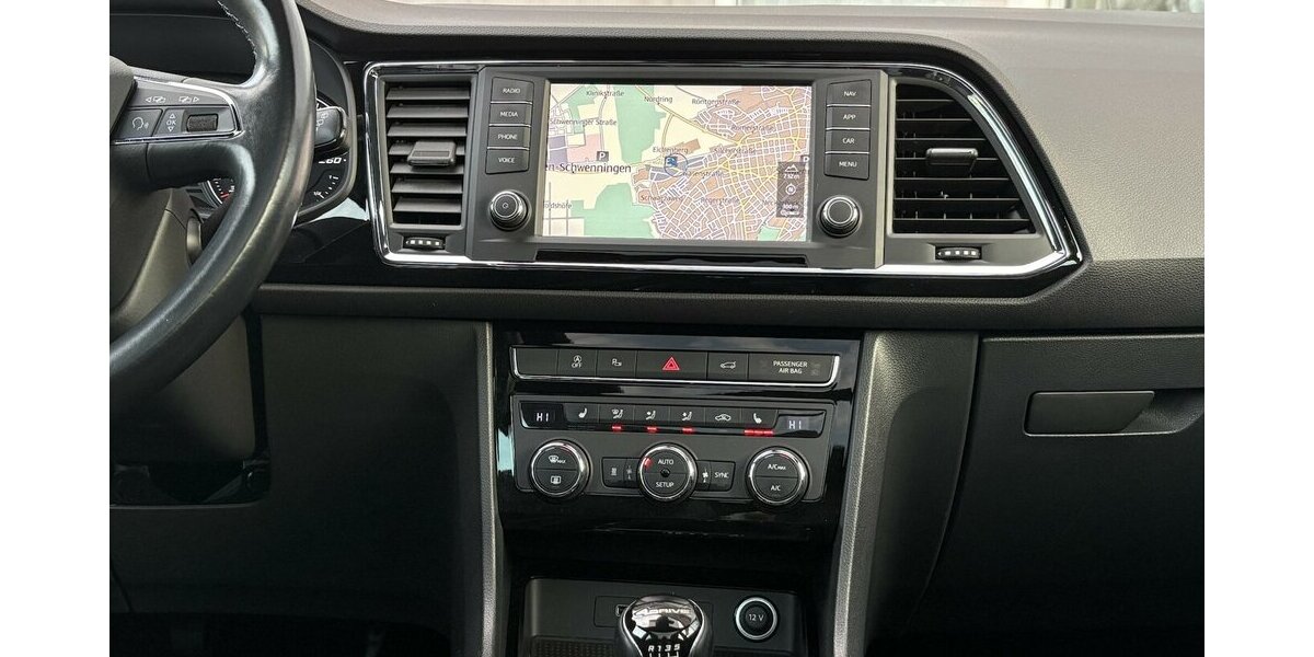 Seat Ateca Xcellence 4Drive 360°/PANO/STANDHZ/DAB/ACC 121.775 km 18.900 &euro; Villingen-Schwenningen 78054