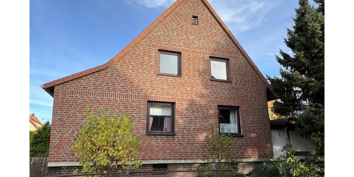 Großzügiges Wohnhaus mit Traumgarten - Zweifamilienhaus Harsum Harsum | Angebot:24494087