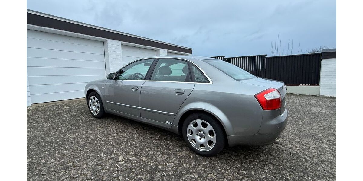 Audi A4 103.000 km 4.900 &euro; Bonn 53123
