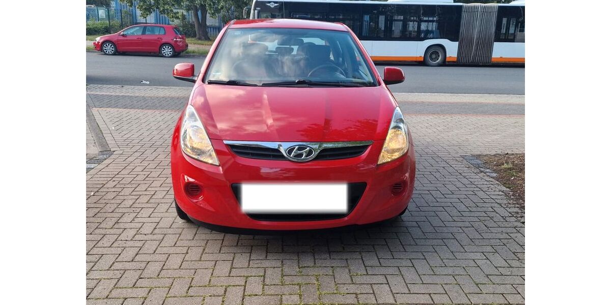 Hyundai i20 102.314 km 3.950 &euro; Hannover 30161