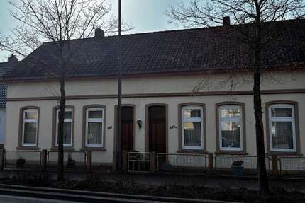 Haus Brake - 4 Zimmer, 90 m&sup2;, 119.000&euro; | Angebot:25877666