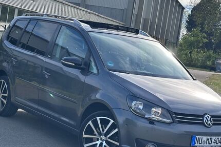 VW Touran 243.000 km 7.900 &euro; Vöhringen 89269