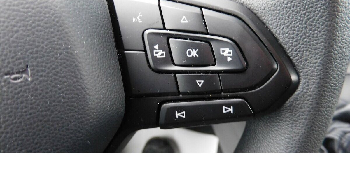 VW T7 Transporter 2.0 Lang TDI 3Sitze Navi Klima 12.200 km 32.990 &euro; Vordorf 38533