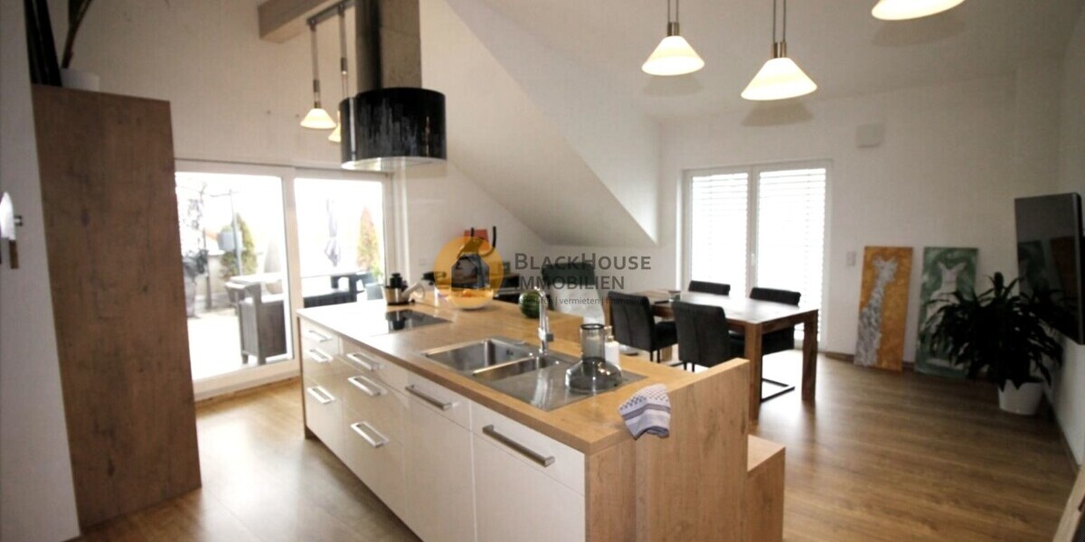 Rooftop-Penthouse mit 2 Garagen- und 2 Aussenstellplätzen - Einfamilienhaus Wettstetten | Angebot:26652679