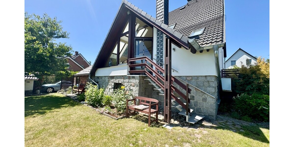 HORN IMMOBILIEN ++ RESERVIERT! Die Perle von Strasburg! Haus, Schwimmpool, Nebengebäude, 3 Kamine, 2 Garagen,EBK - Einfamilienhaus Strasburg | Angebot:27013749