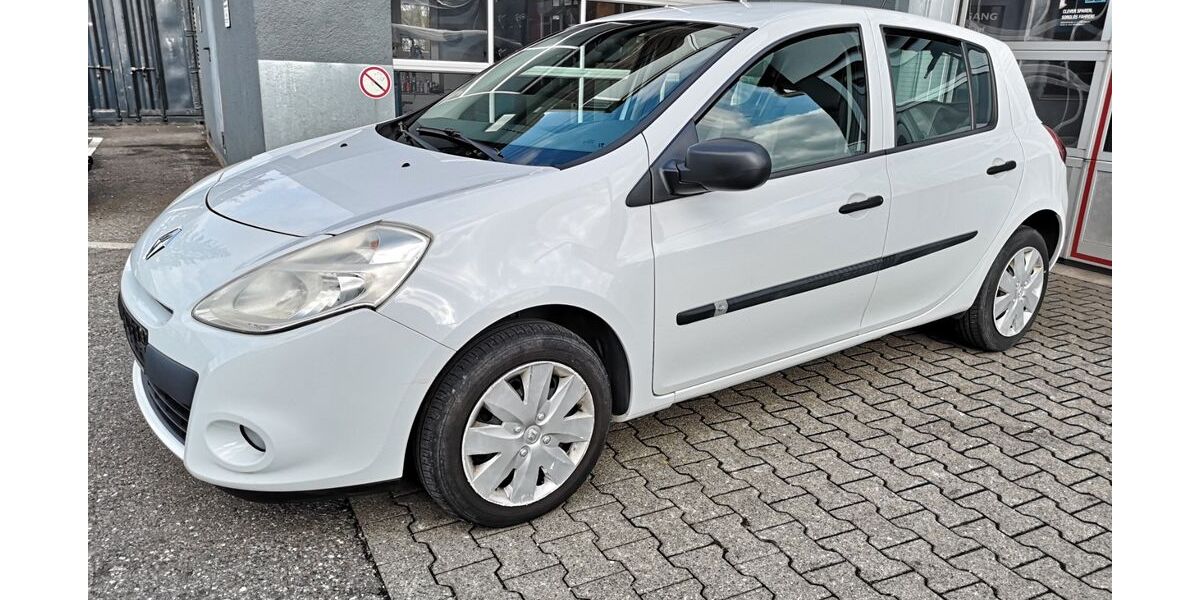Renault Clio 148.000 km 2.399 € Ofterdingen 72131