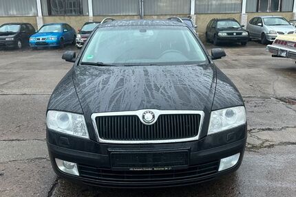Skoda Octavia 207.871 km 4.500 € Dresden 01159