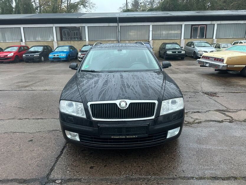 Skoda Octavia 207.871 km 4.500 € Dresden 01159