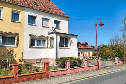 Haus Gröditz - 7 Zimmer, 140 m&sup2;, 40.000&euro; | Angebot:27190276