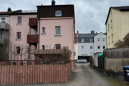 Haus zum Kaufen in Bayreuth 720.000 € 298 m²