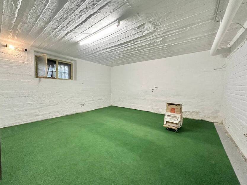 Absolute Privatsphäre, 5 Min. bis Moers! XL Süd-West-Garten auf 165 m2, 4,5 Z., 1824 m2 Grundstück.