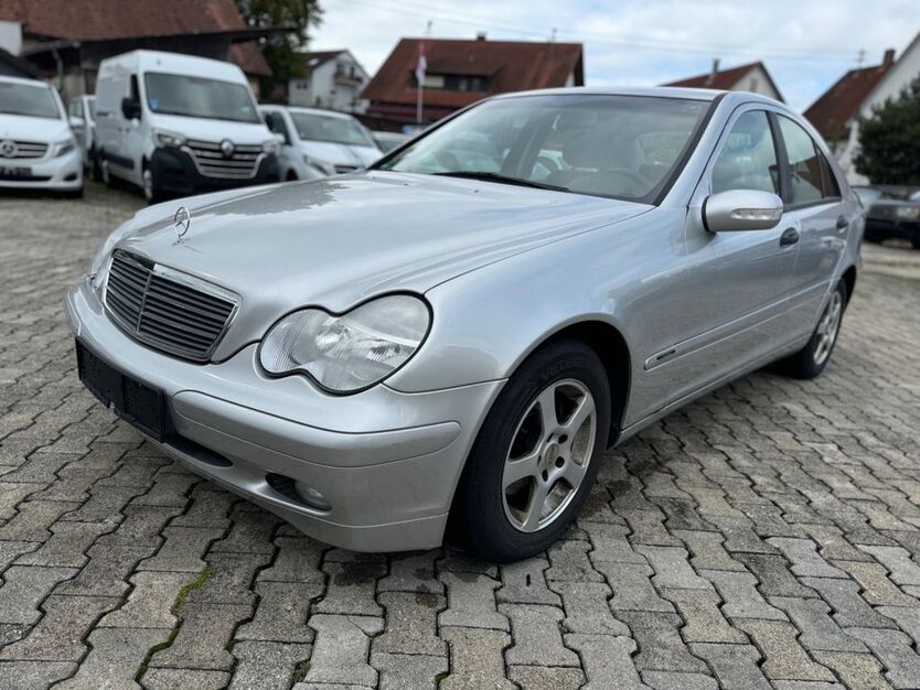 Mercedes-Benz C 180 91.213 km 3.999 € Achstetten 88480