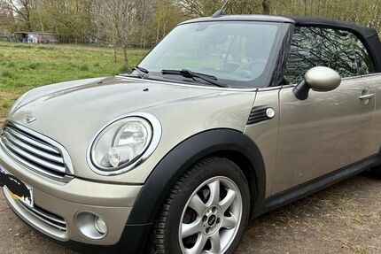 Mini Cooper Cabrio 69.650 km 9.990 &euro; Kummerfeld 25495