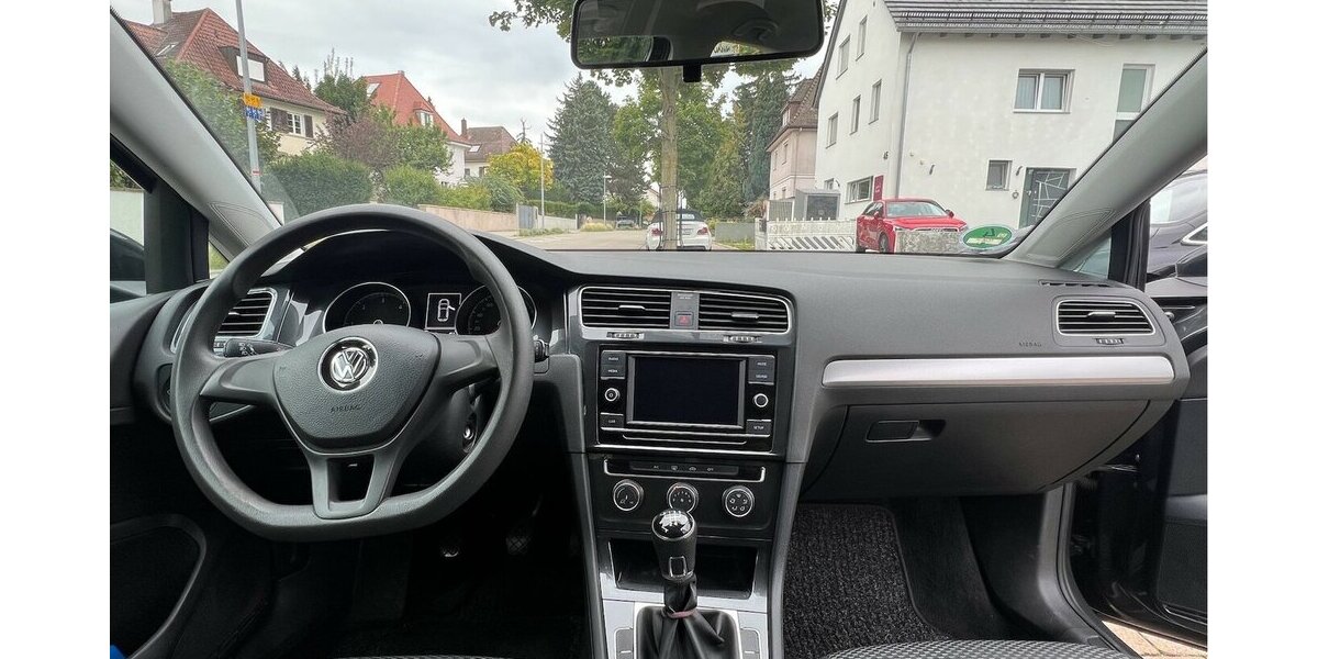 VW Golf 1.6 TDI VII. BMT Start-Stopp PDC 164.000 km 9.490 € Neckarsulm 74172