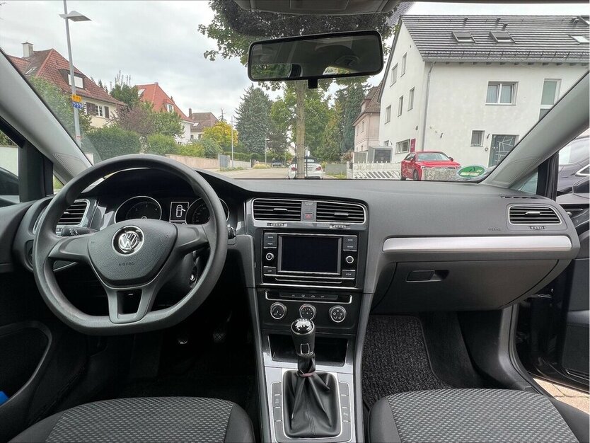 VW Golf 1.6 TDI VII. BMT Start-Stopp PDC 164.000 km 9.990 € Neckarsulm 74172