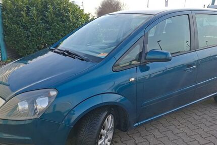 Opel Zafira 270.000 km 2.999 &euro; Neumünster 24537