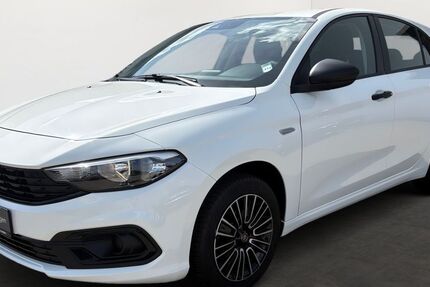 Fiat Tipo 49.688 km 16.490 &euro; Villingen-Schwenningen 78048