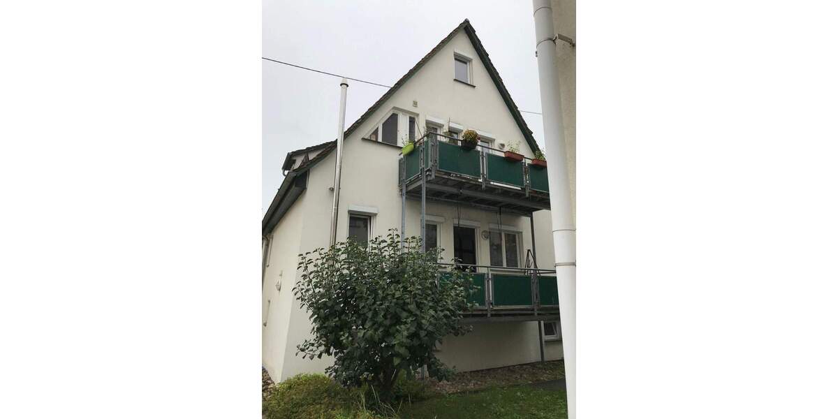 Schöne 2-Zi.-Whg. mit Balkon + EBK in Hirschau 2 zimmer