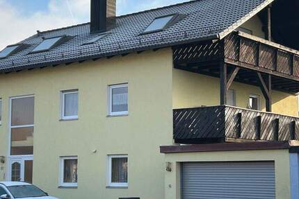 Gemütliche 2-Zimmer-Dachgeschosswohnung mit Ausblick in Schnaittach 2 zimmer