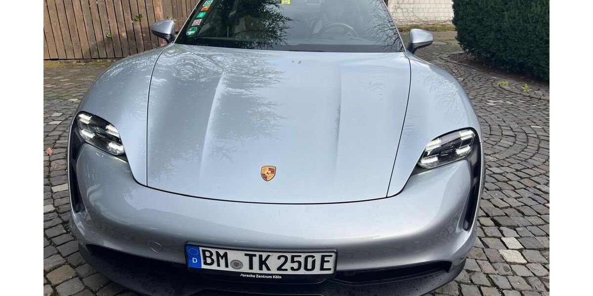 Porsche Taycan 60.000 km 54.900 € Frechen 50226