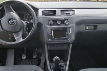 VW Caddy 135.245 km 11.889 &euro; Laufen 83410