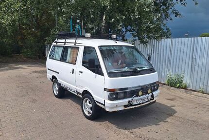Nissan Vanette 300.000 km 2.999 &euro; Wrocław 