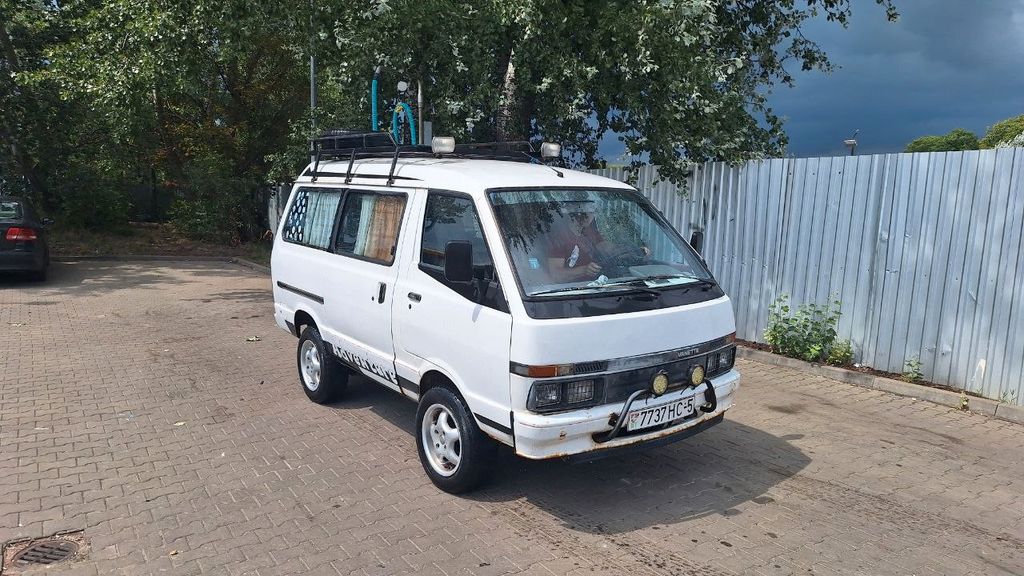 Nissan Vanette 300.000 km 2.999 &euro; Wrocław 