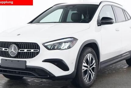 Mercedes-Benz GLA 180 18.700 km 35.690 &euro; Geesthacht (Region Hamburg) 21502