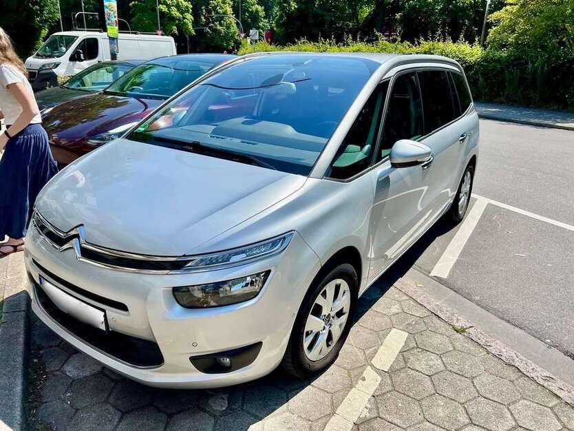 Citroen Grand C4 Picasso 119.200 km 7.200 € Hamburg 22529