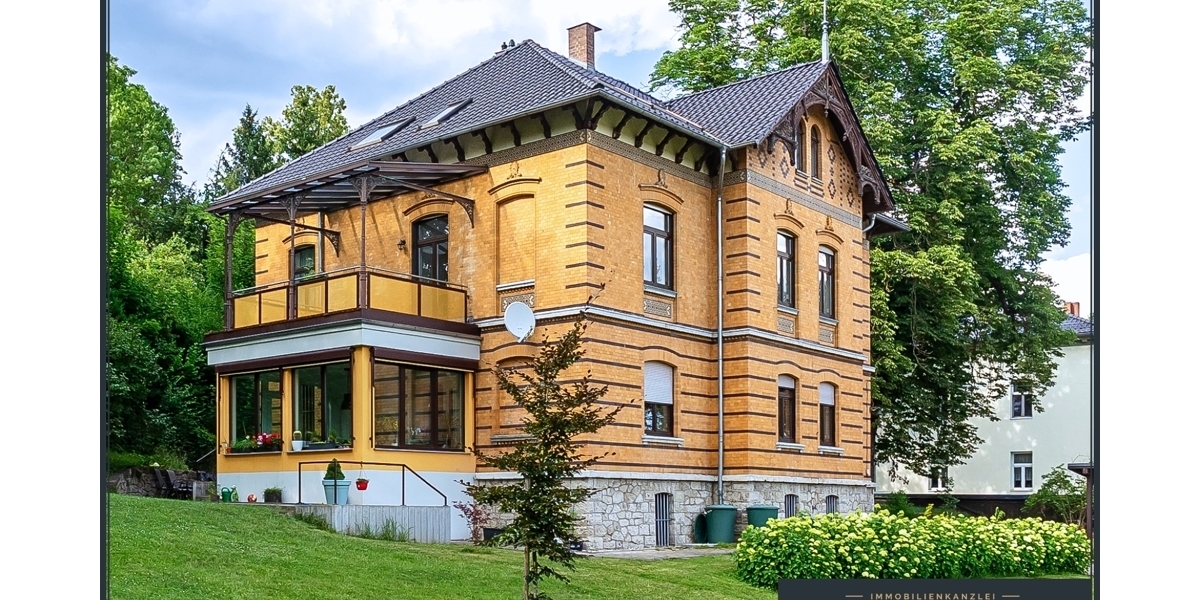Exklusives Zweifamilienhaus in Pößneck: Eine Synthese aus Historie und Moderne - Zweifamilienhaus Pößneck | Angebot:25856998