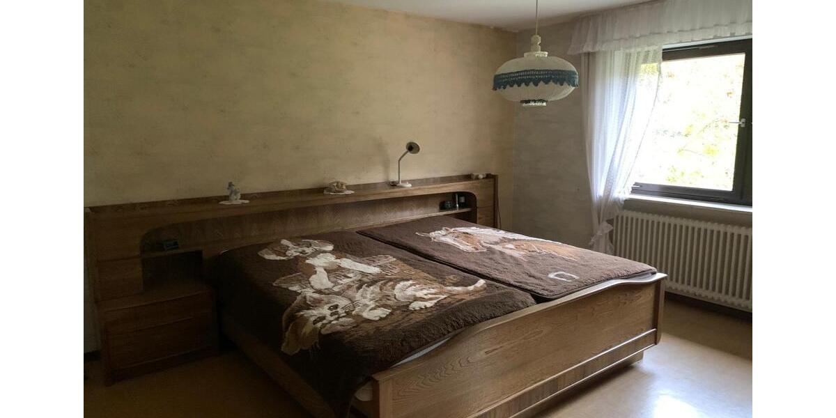Einfamilienhaus Sulz am Neckar - 8 Zimmer, 190 m&sup2;, 390.000&euro; | Angebot:26983994