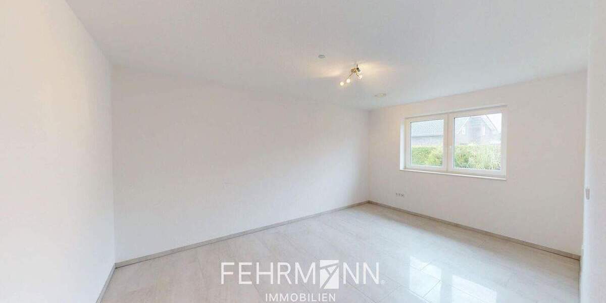 Einfamilienhaus Sögel - 6 Zimmer, 259 m&sup2;, 499.000&euro; | Angebot:25770470
