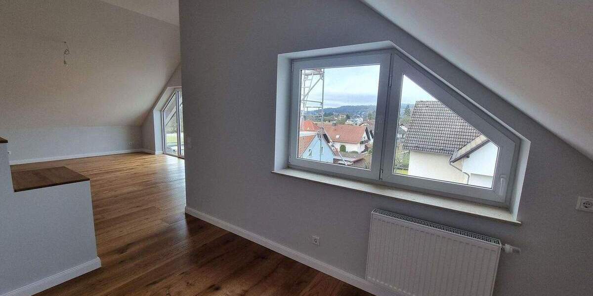 Etagenwohnung Schlüchtern - 3 Zimmer, 85 m&sup2;, 890&euro; | Angebot:25400124