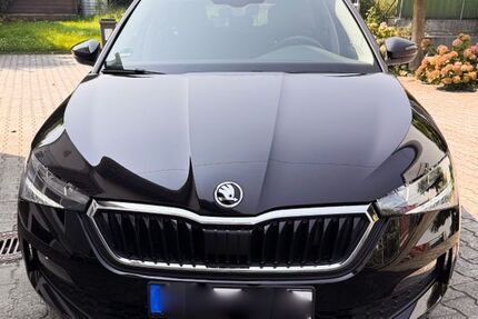 Skoda Scala 67.000 km 14.300 € Wiesbaden 65207