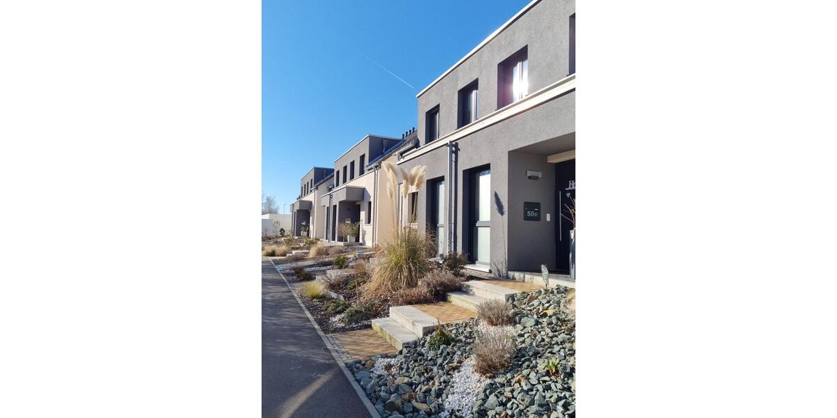 Sparen Sie bis zu 30% Energiekosten Neubau RH Whg. in Crimmitschau, Bebelstraße inkl. Kaminofen 4 zimmer