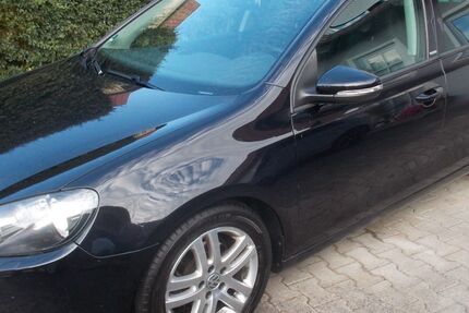 VW Golf 167.000 km 5.800 &euro; Schierling 84069