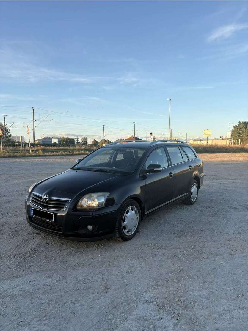 Toyota Avensis 145.000 km 5.400 € rostock 18146