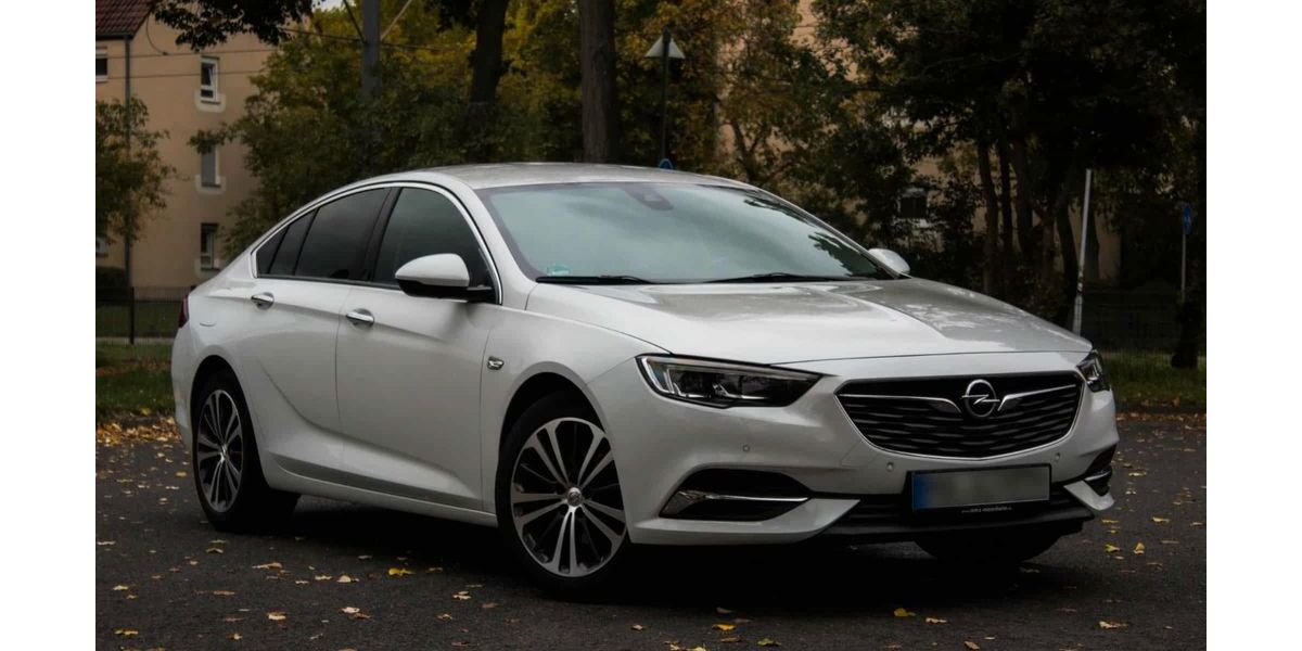 Opel Insignia 123.000 km 12.280 &euro; Mannheim 68305