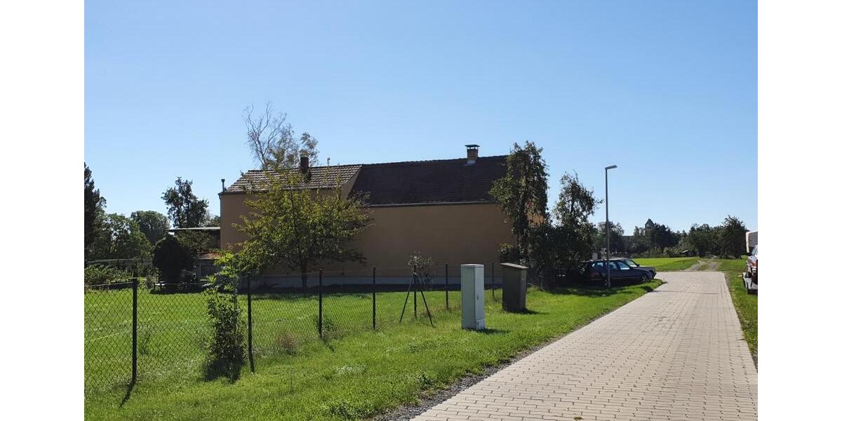 Einfamilienhaus Pegau - 6 Zimmer, 140 m&sup2;, 270.000&euro; | Angebot:27164010