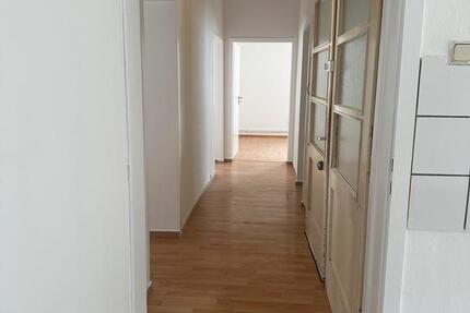 Wohnung Neunkirchen - 4 Zimmer, 120 m&sup2;, 850&euro; | Angebot:26407083