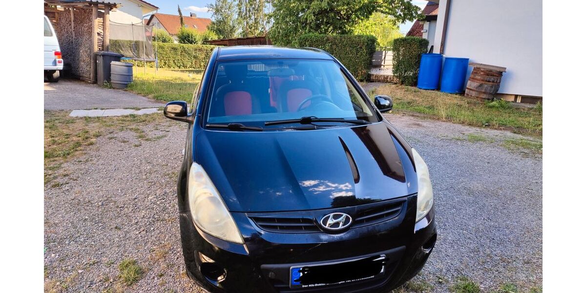 Hyundai i20 122.000 km 2.222 &euro; Konstanz 78462