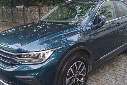 VW Tiguan 49.000 km 22.900 &euro; Berlin 12051