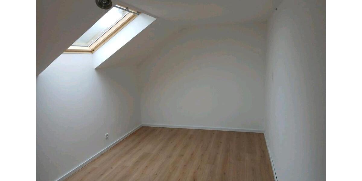 Maisonettenwohnung Maikammer - 4 Zimmer, 140 m&sup2;, 1.600&euro; | Angebot:26412990