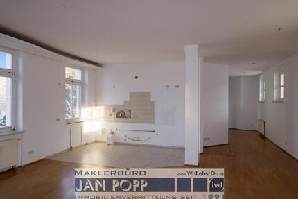 Lichtdurchflutete, offen gestaltete Wohnung mit Doppelgarage