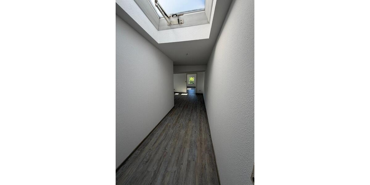 Dachgeschoßwohnung Halle (Saale) Am Wasserturm/Thaerviertel - 2 Zimmer, 58 m&sup2;, 420&euro; | Angebot:26398608