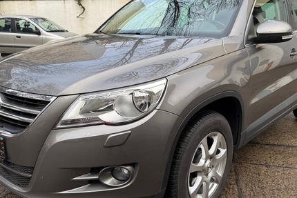 VW Tiguan Sport & Style 4Motion AHK 1.Hand 4x4 76.360 km 10.800 &euro; Berlin 10247