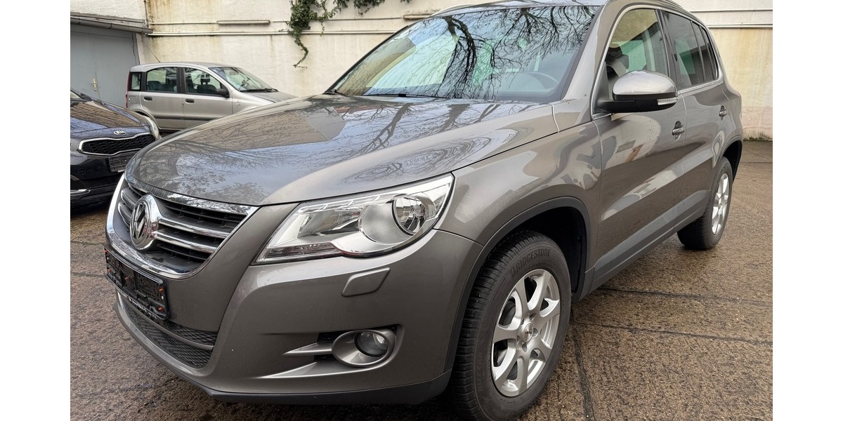 VW Tiguan Sport & Style 4Motion AHK 1.Hand 4x4 76.360 km 10.800 &euro; Berlin 10247