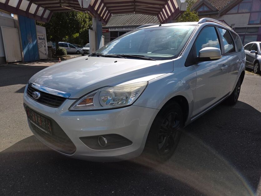 Ford Focus 175.000 km 2.490 € Grana 06712