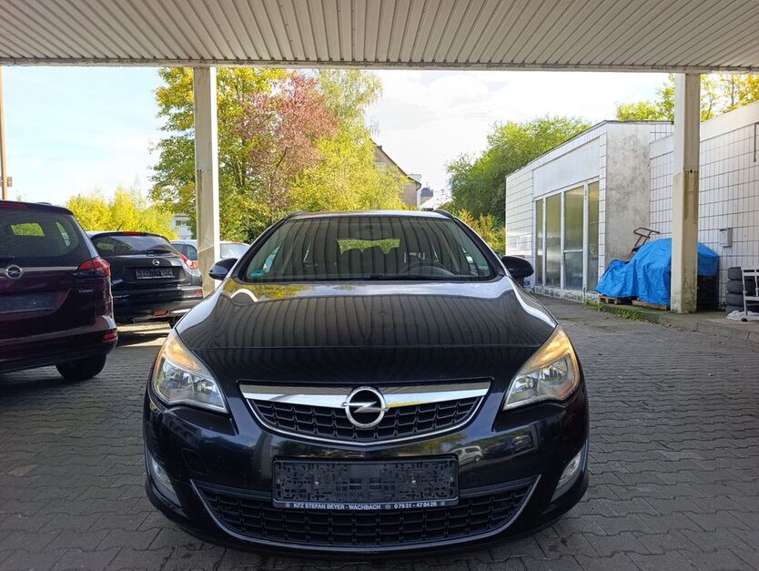 Opel Astra 261.132 km 2.300 € Bad Mergentheim 97980